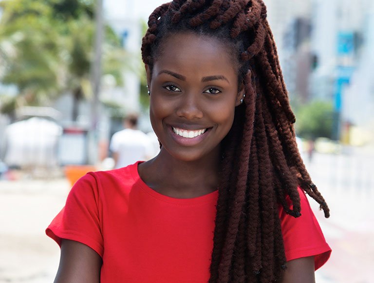 Why Teeth Whitening Is Best Done At The Dentist
